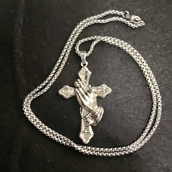 Praying hands 🙏 cross ✝️ Necklace NWT - Picture 1 of 5